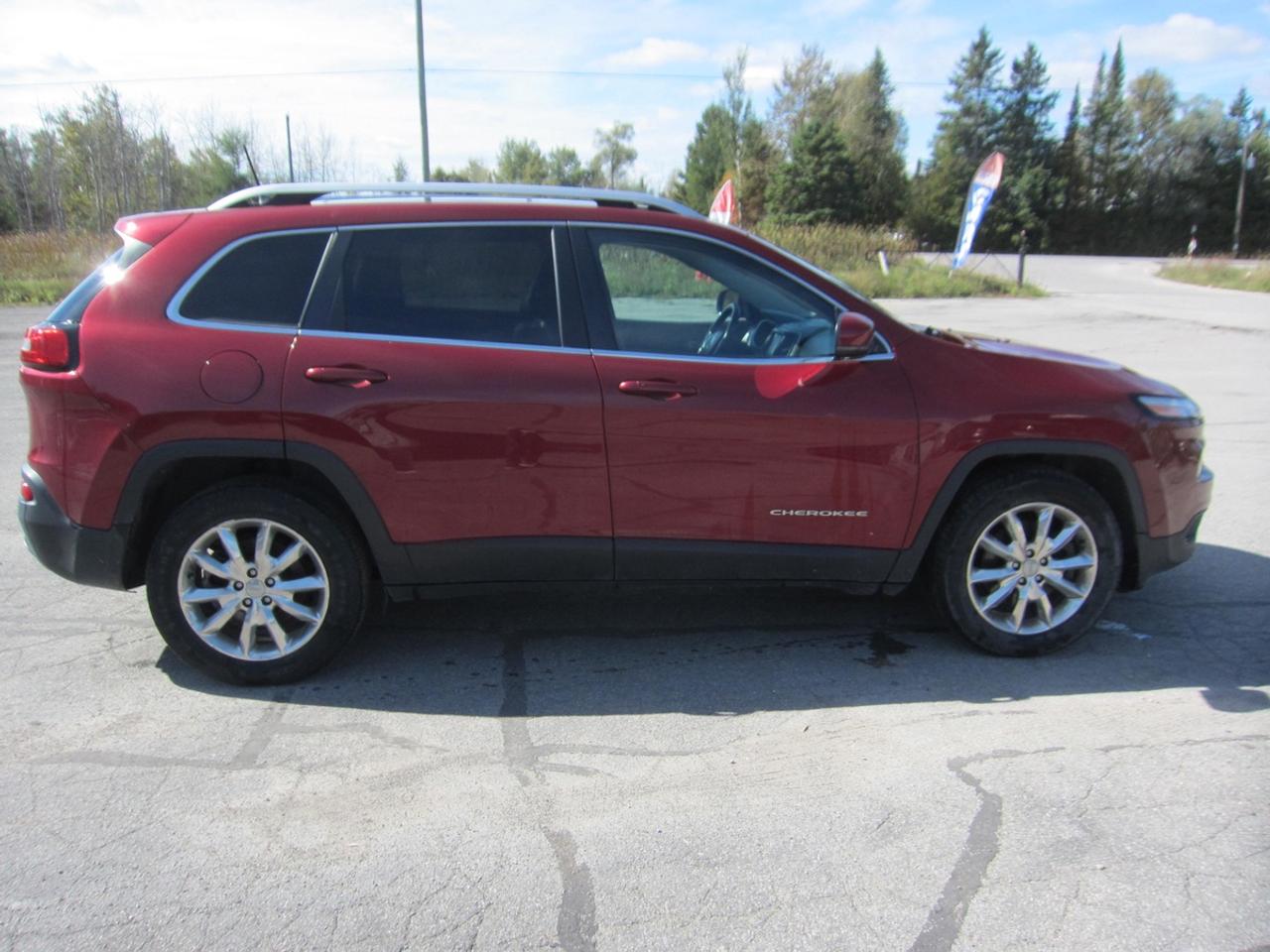 2016 Jeep Cherokee Limited Photo