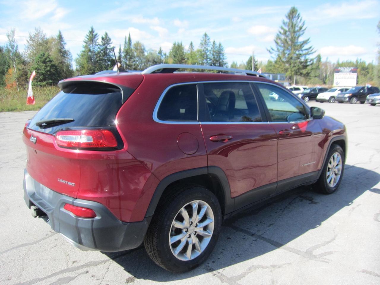 2016 Jeep Cherokee Limited Photo
