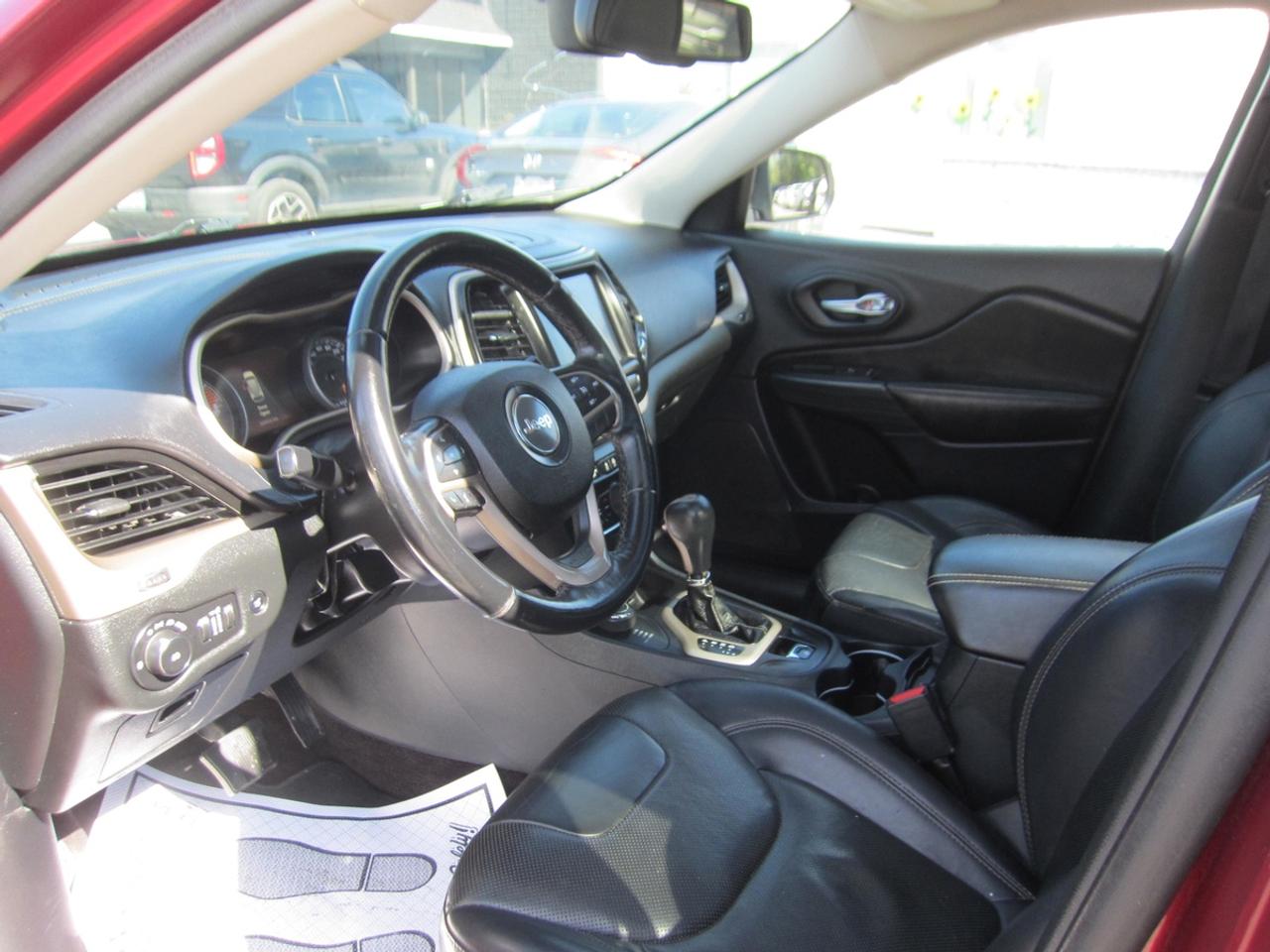 2016 Jeep Cherokee Limited Photo