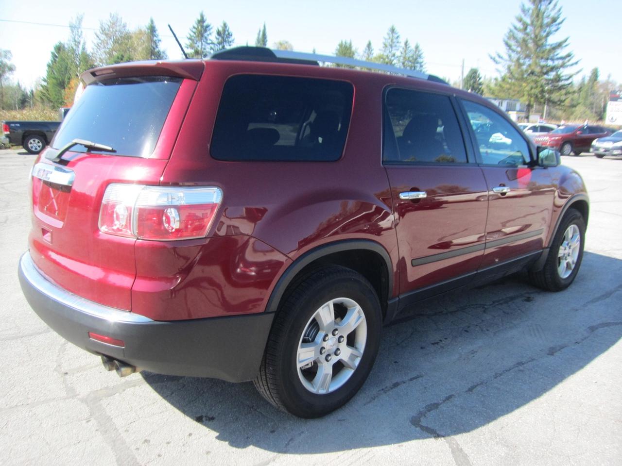 2011 GMC Acadia SL Photo