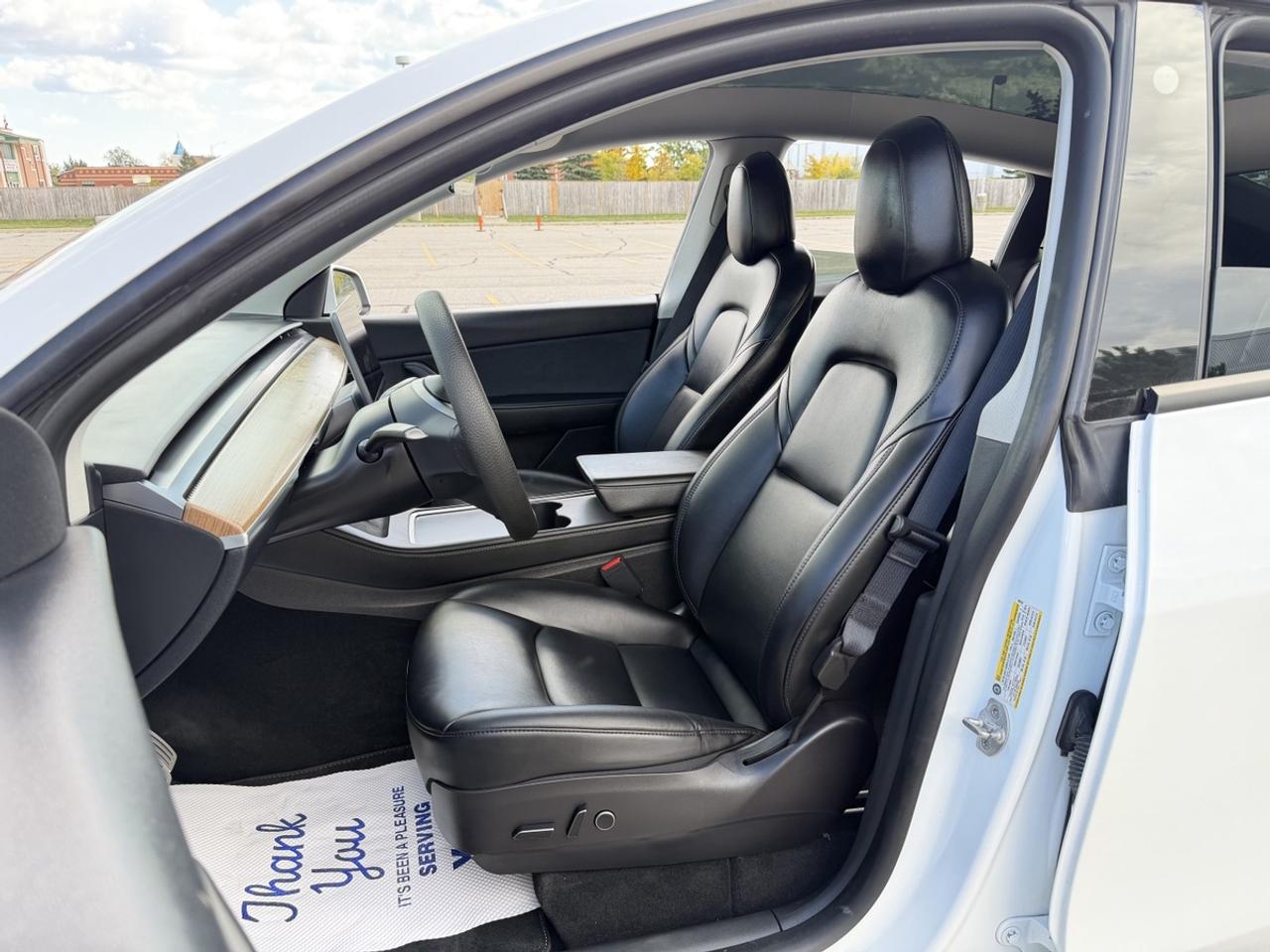 2022 Tesla Model Y PERFORMANCE | AWD | No-Accident | Leather | Loaded Photo2