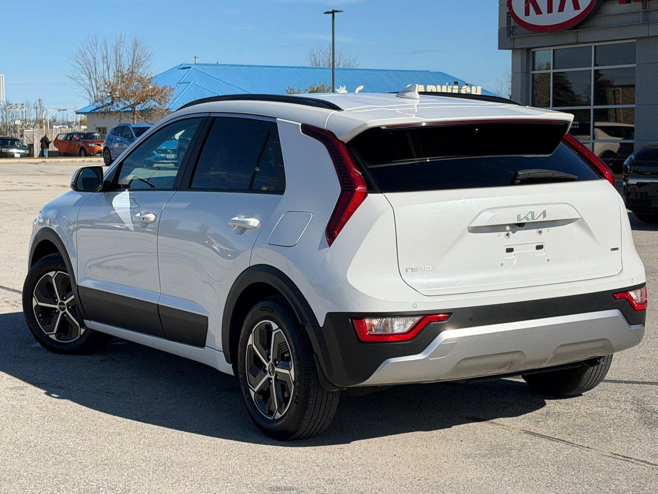 2024 Kia NIRO EX Photo