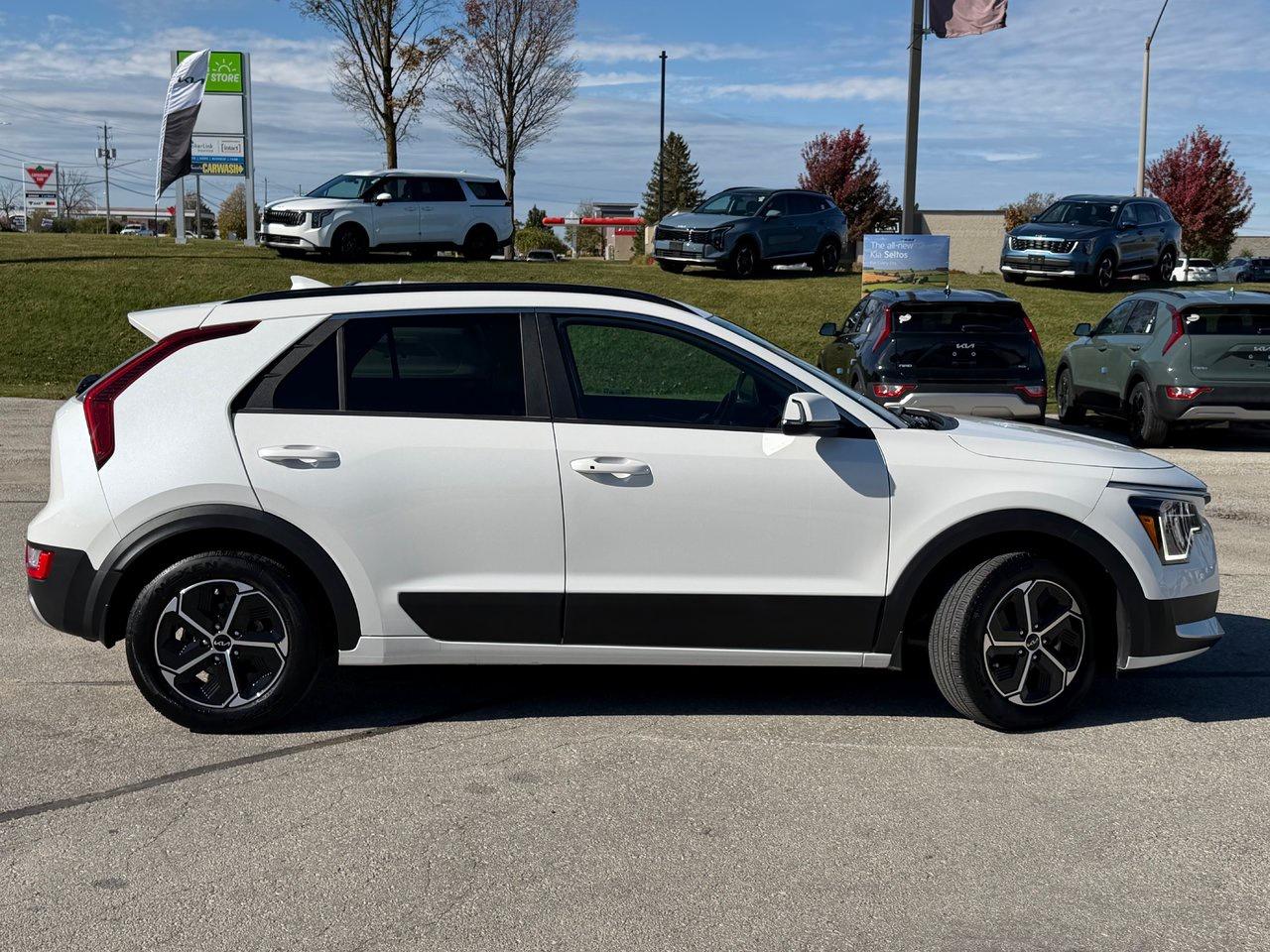 2024 Kia NIRO EX Photo