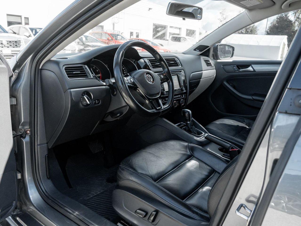 2015 Volkswagen Jetta Sedan Highline Photo