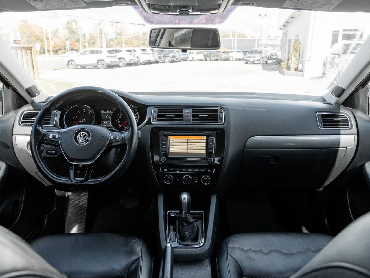 2015 Volkswagen Jetta Sedan Highline Photo