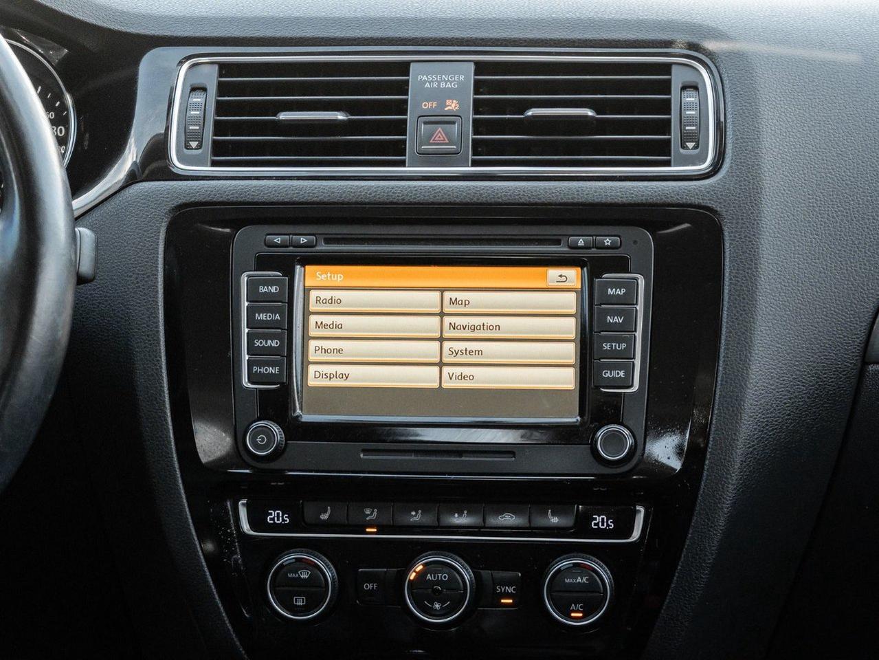 2015 Volkswagen Jetta Sedan Highline Photo