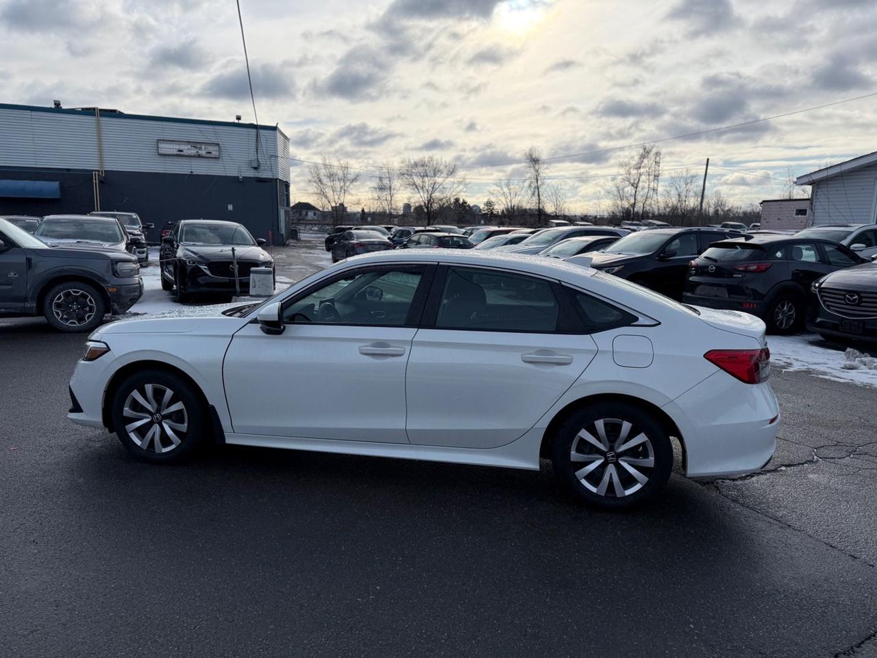 2022 Honda Civic LX Photo