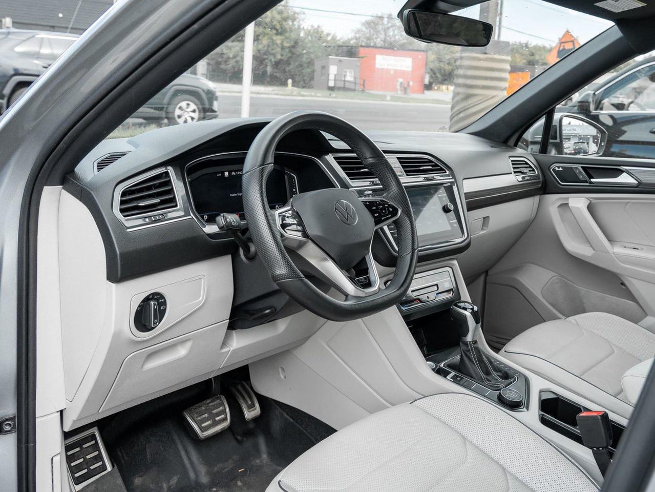 2024 Volkswagen Tiguan Highline R-line Photo