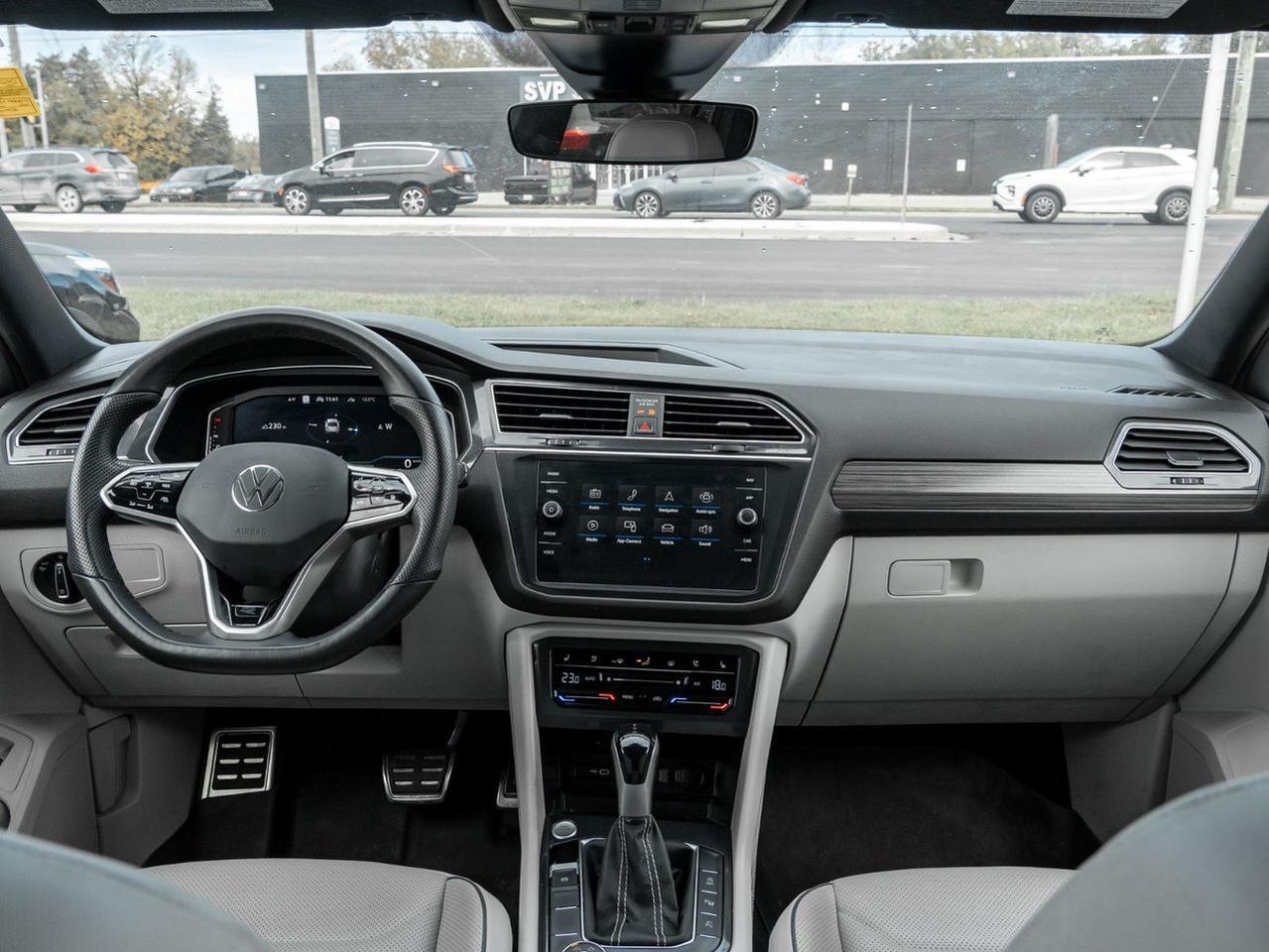 2024 Volkswagen Tiguan Highline R-line Photo
