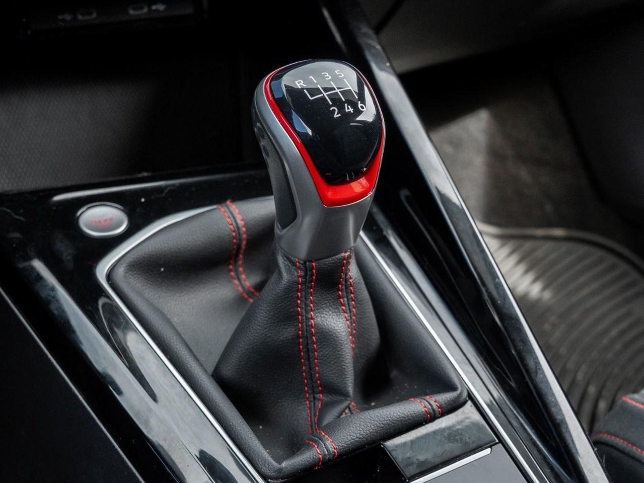2024 Volkswagen Golf GTI 380 Autobahn Photo