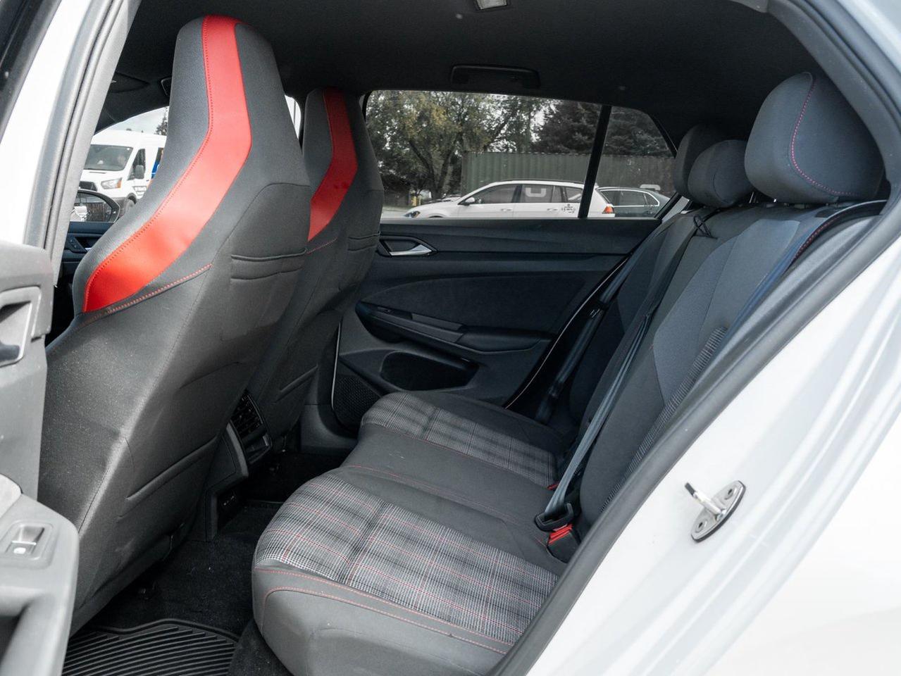 2024 Volkswagen Golf GTI 380 Autobahn Photo