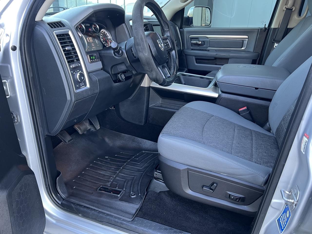 2015 RAM 1500 Big Horn Photo