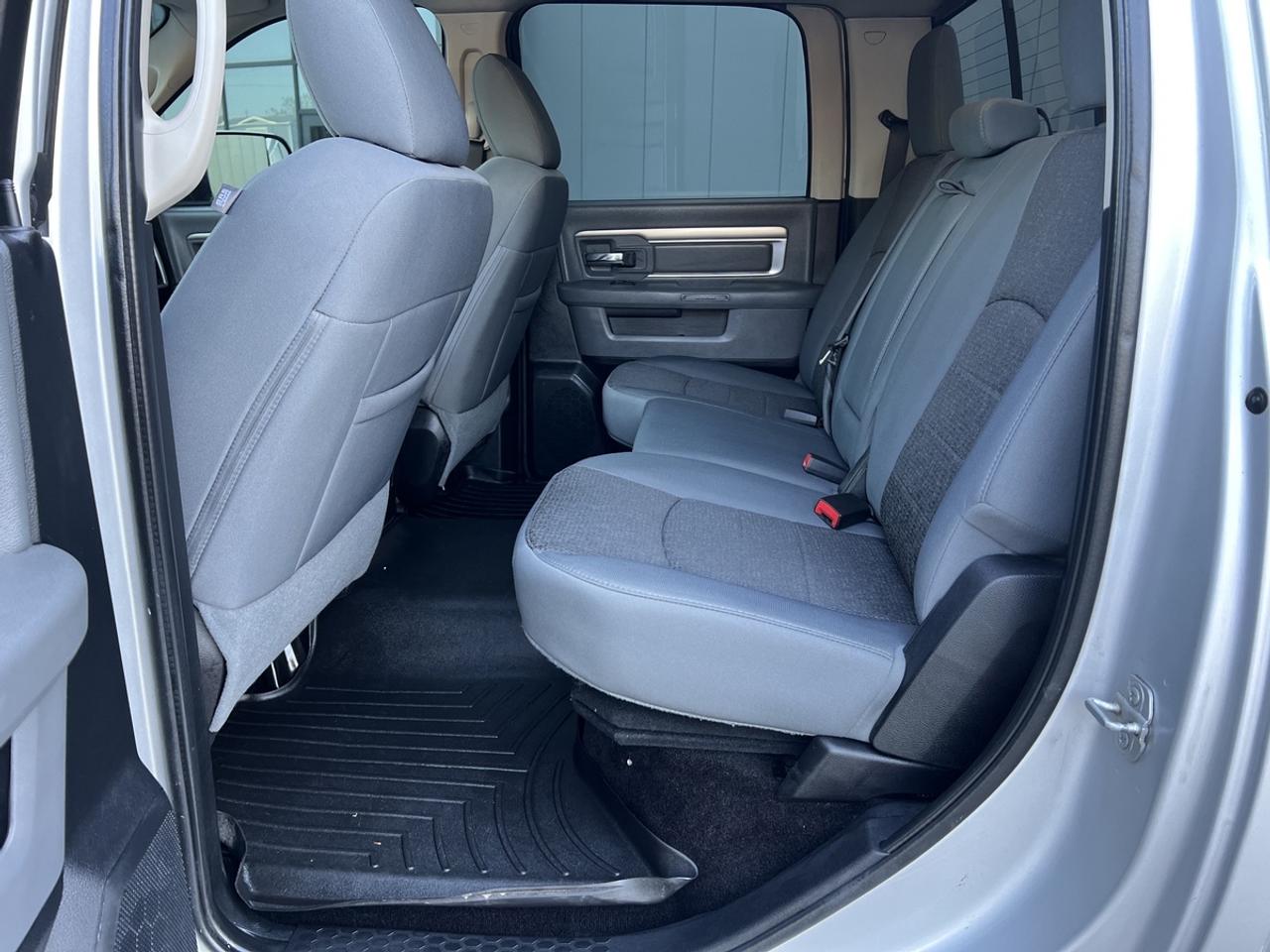 2015 RAM 1500 Big Horn Photo