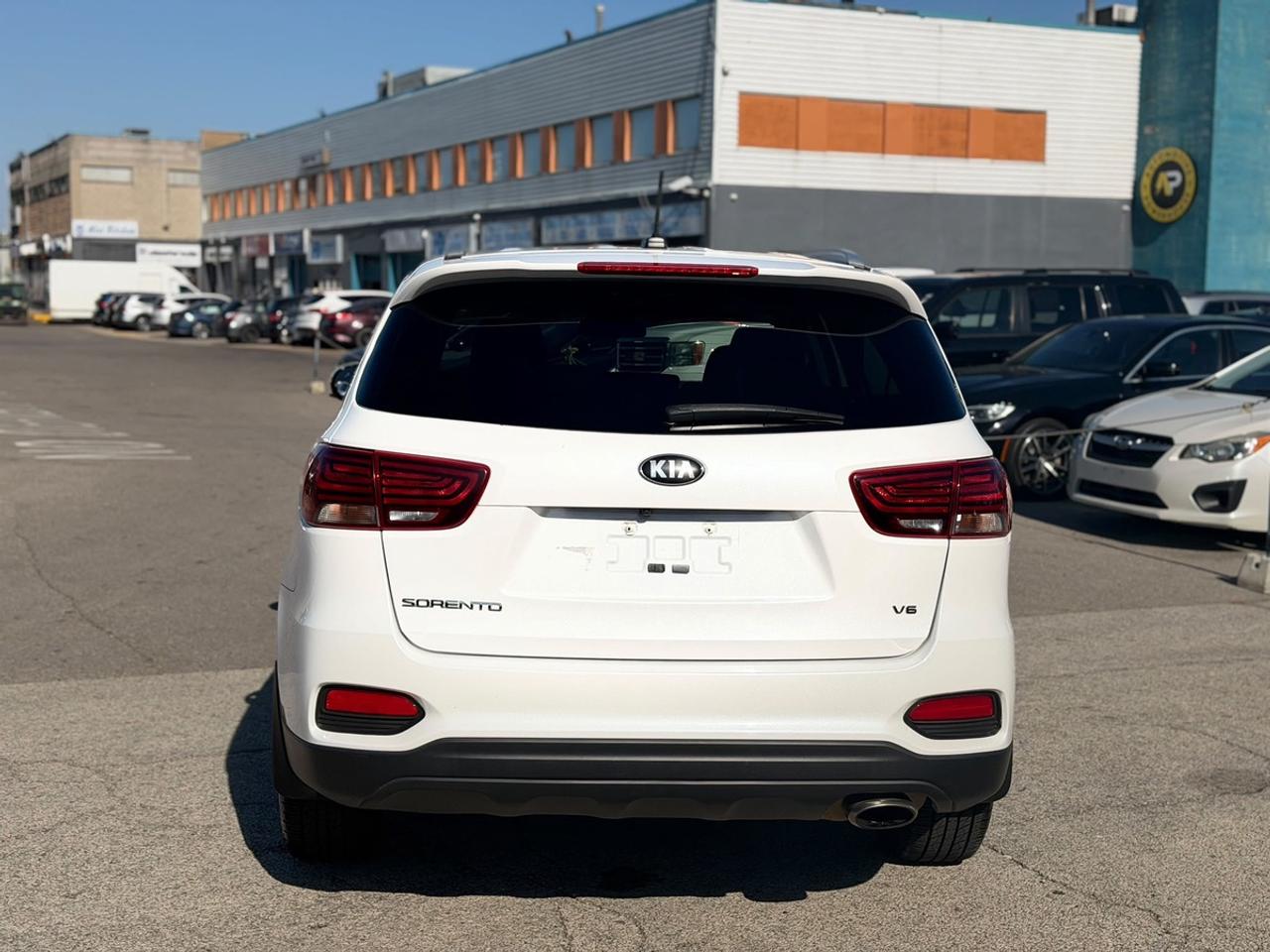 2020 Kia Sorento LX Photo
