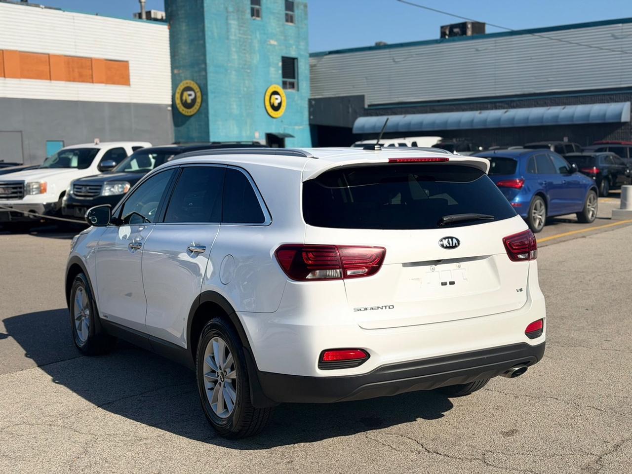 2020 Kia Sorento LX Photo