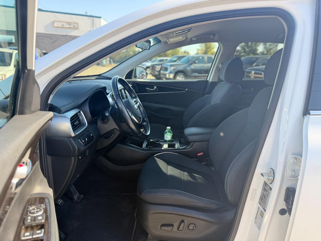 2020 Kia Sorento LX Photo