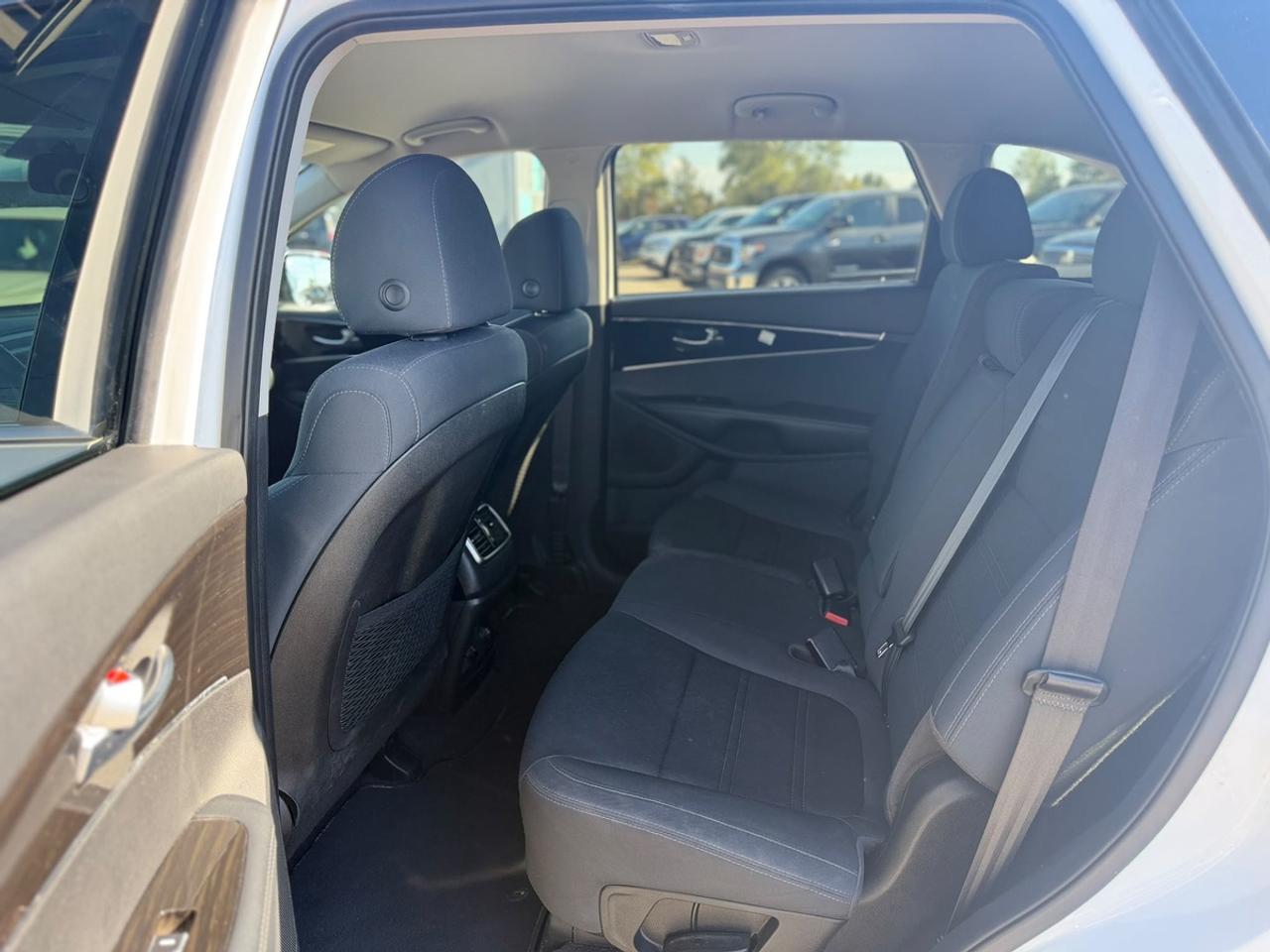 2020 Kia Sorento LX Photo