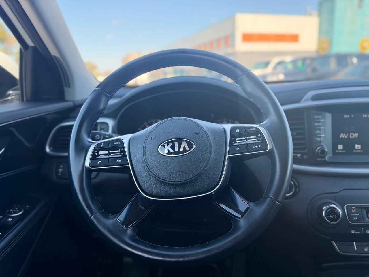 2020 Kia Sorento LX Photo