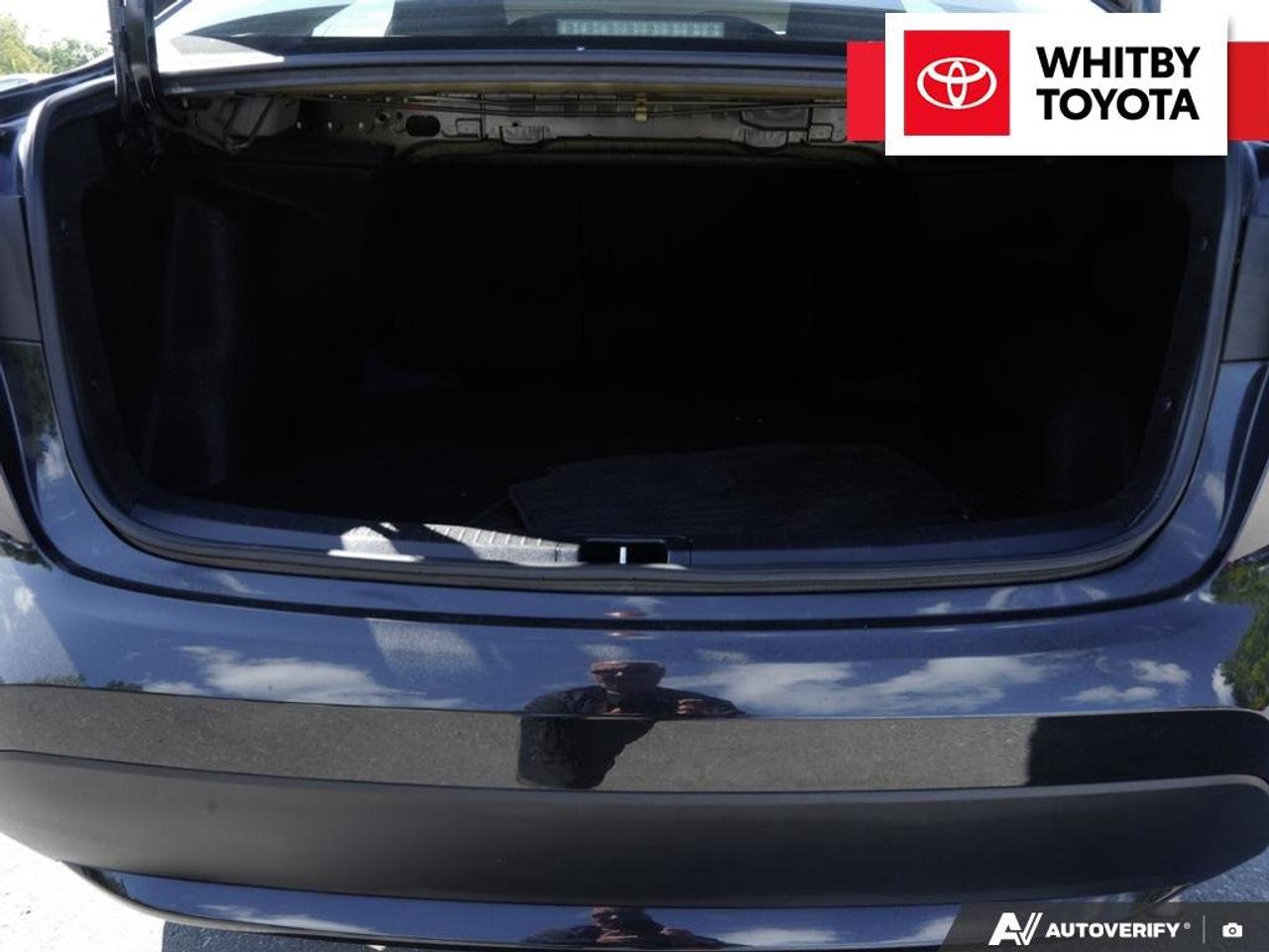 2020 Toyota Corolla LE 1.8L Photo
