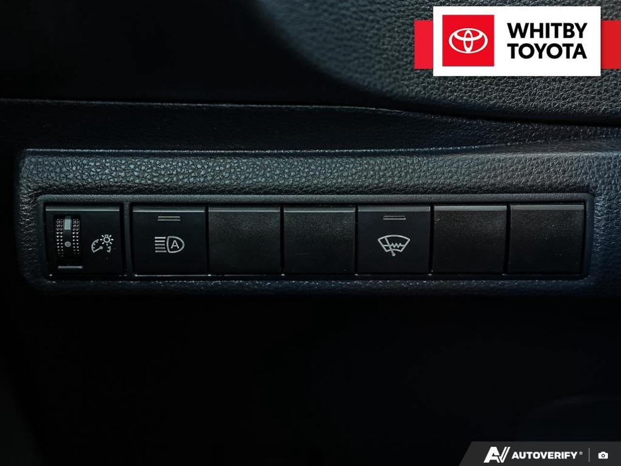2020 Toyota Corolla LE 1.8L Photo