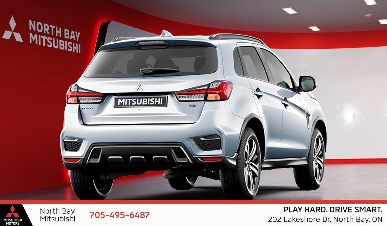 2027 Mitsubishi RVR SEL AWC Photo2