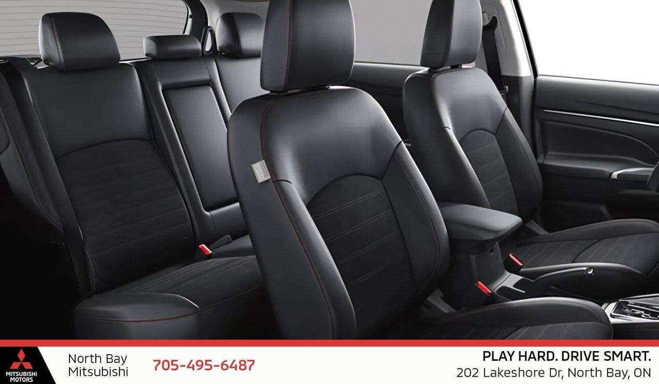 2027 Mitsubishi RVR SEL AWC Photo3