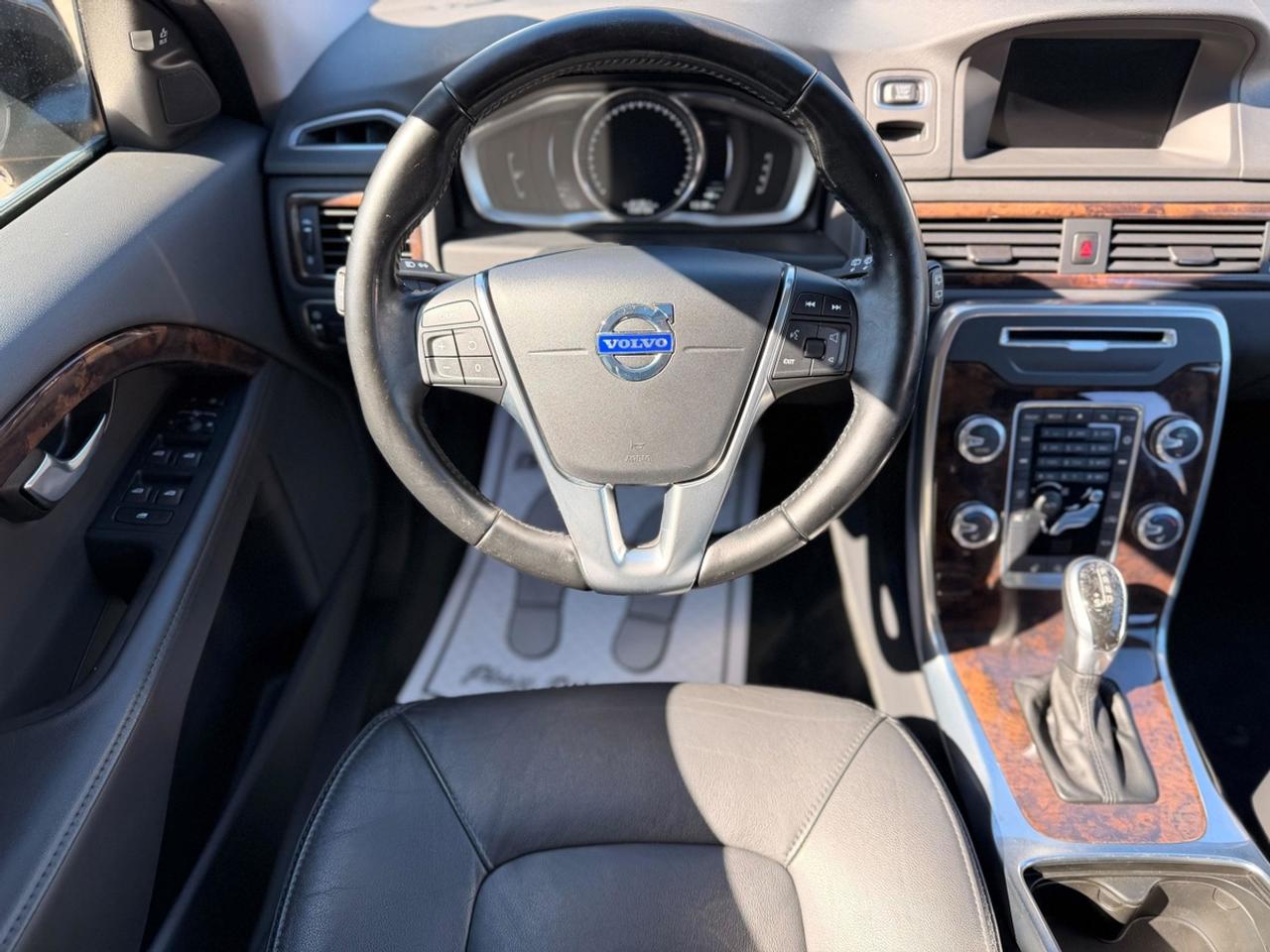 2015 Volvo XC70 T5 Premier|DEALER SERVICED Photo