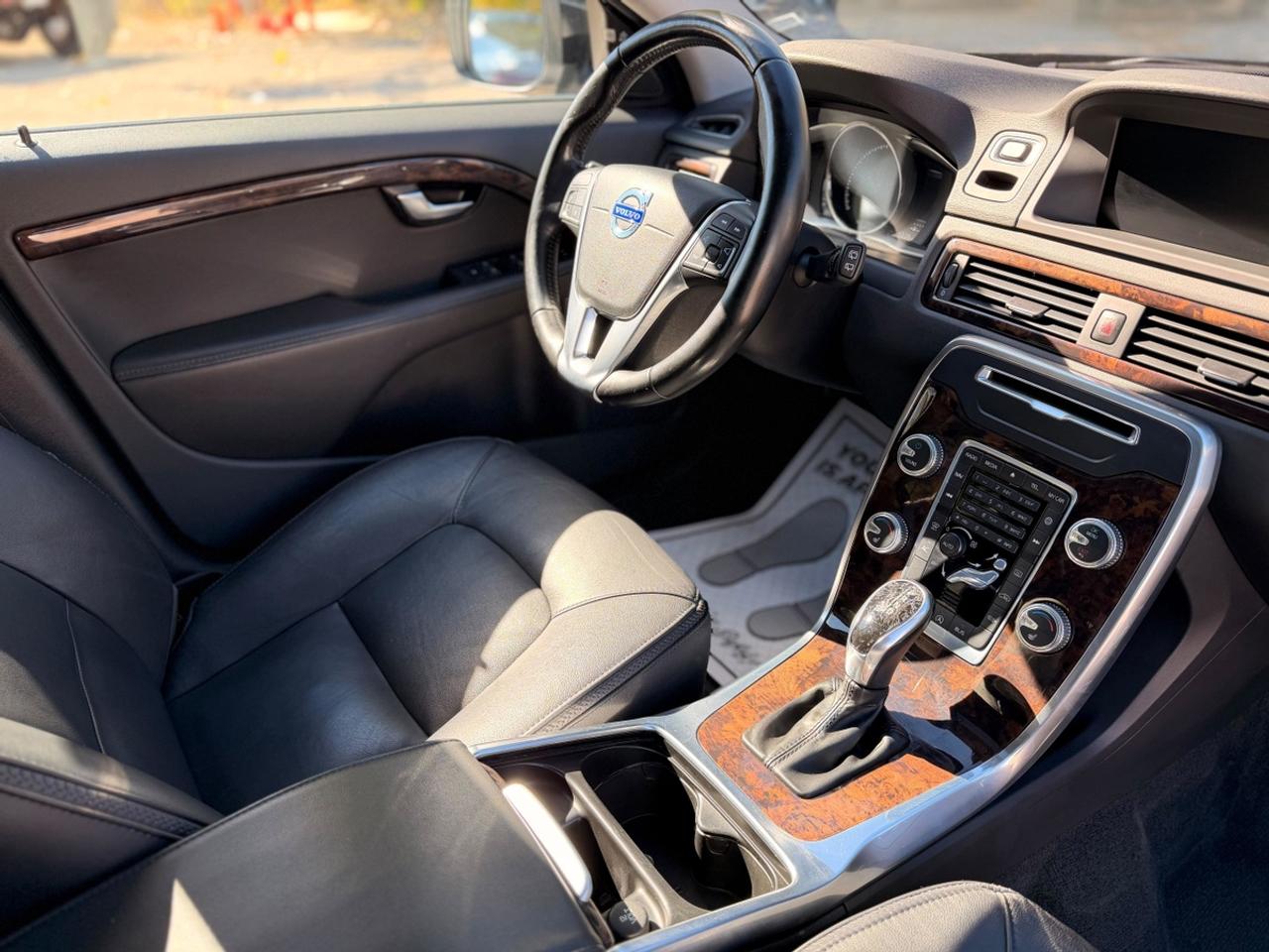 2015 Volvo XC70 T5 Premier|DEALER SERVICED Photo