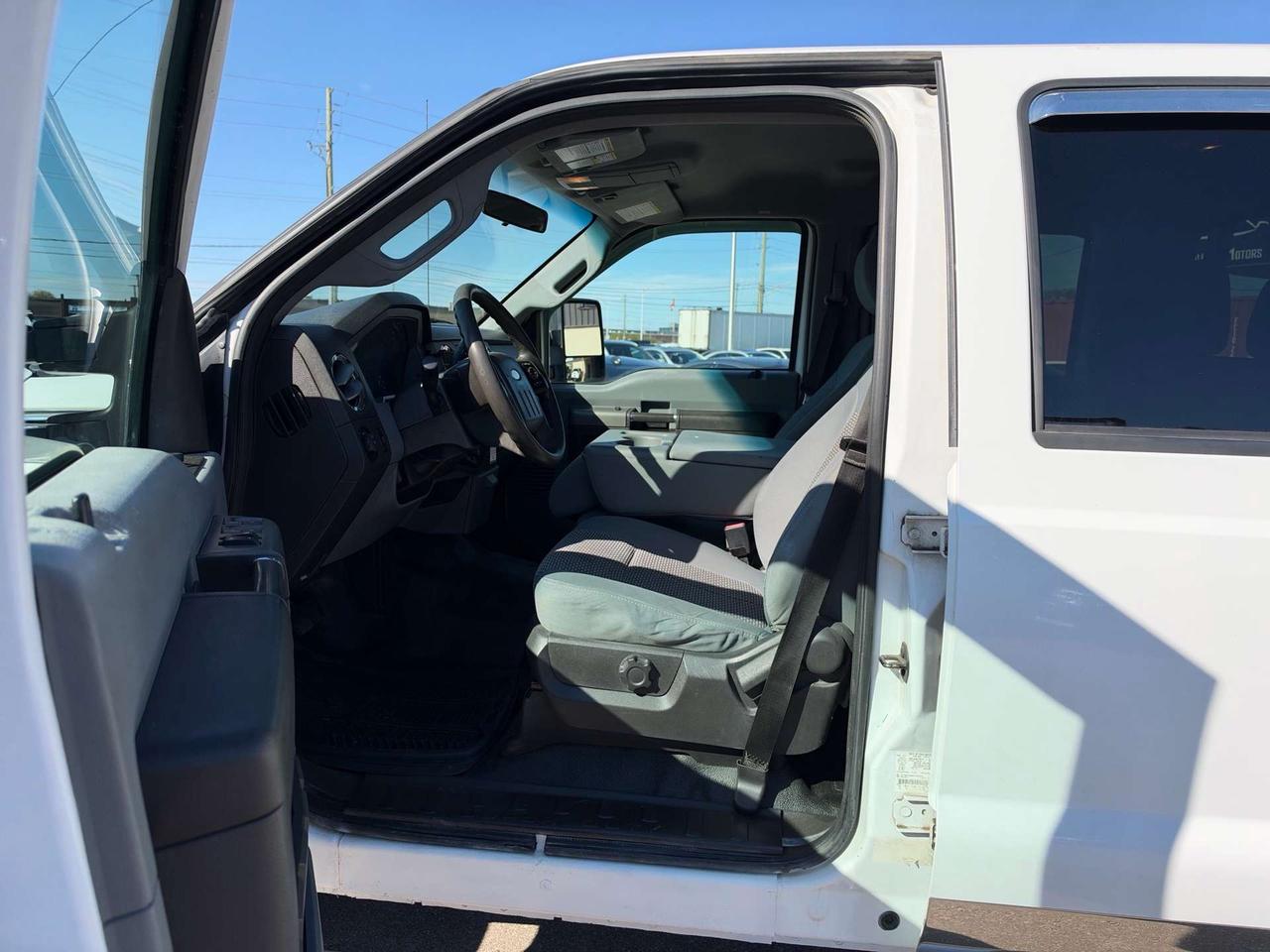 2012 Ford F-350 Super Duty 4WD Crew Cab 172 XLT FX4   AS IS   GOOD CONDITION Photo