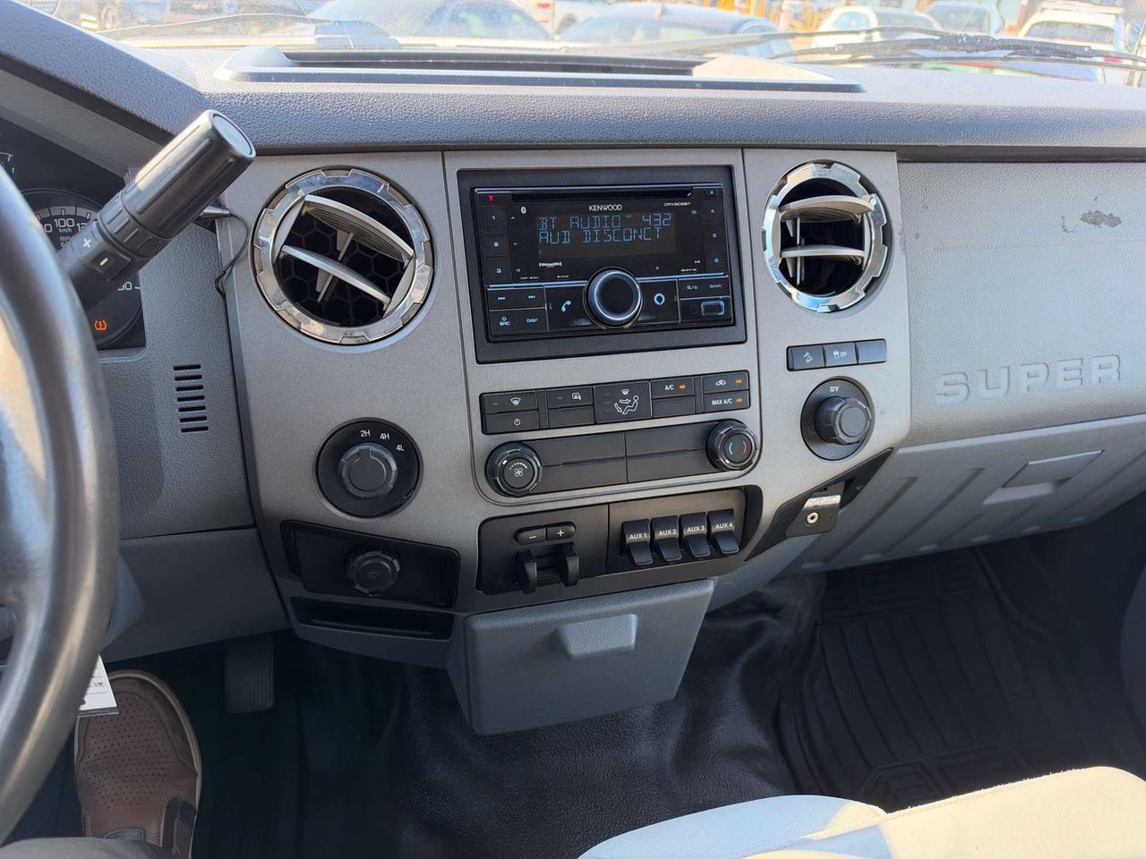 2012 Ford F-350 Super Duty 4WD Crew Cab 172 XLT FX4   AS IS   GOOD CONDITION Photo