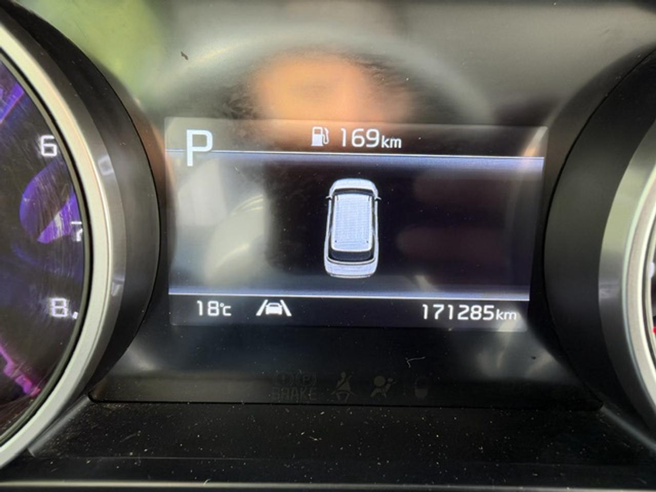 2022 Kia Carnival LX FWD Photo