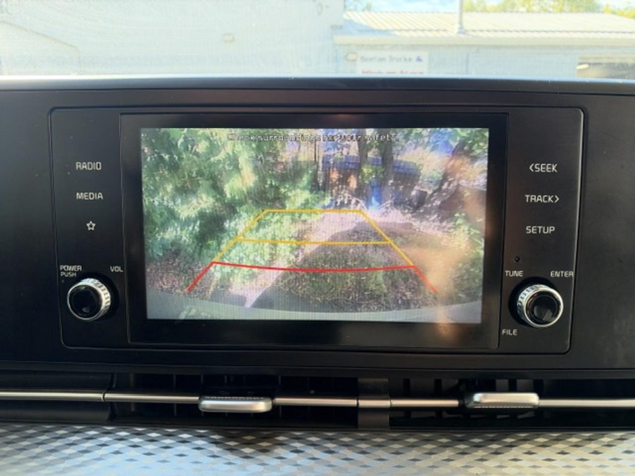 2022 Kia Carnival LX FWD Photo
