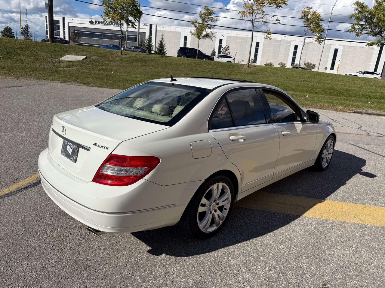 2008 Mercedes-Benz C-Class C300 4MATIC Navigation Back Up Camera AWD Photo
