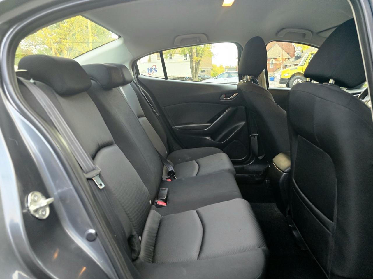 2018 Mazda MAZDA3 GX | Clean Carfax! Photo