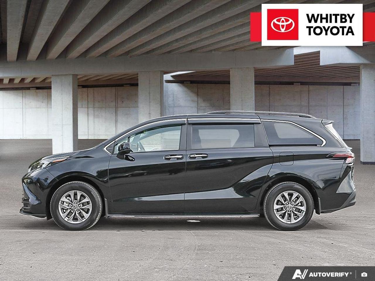 2025 Toyota Sienna XLE Hybrid 2.5L Photo