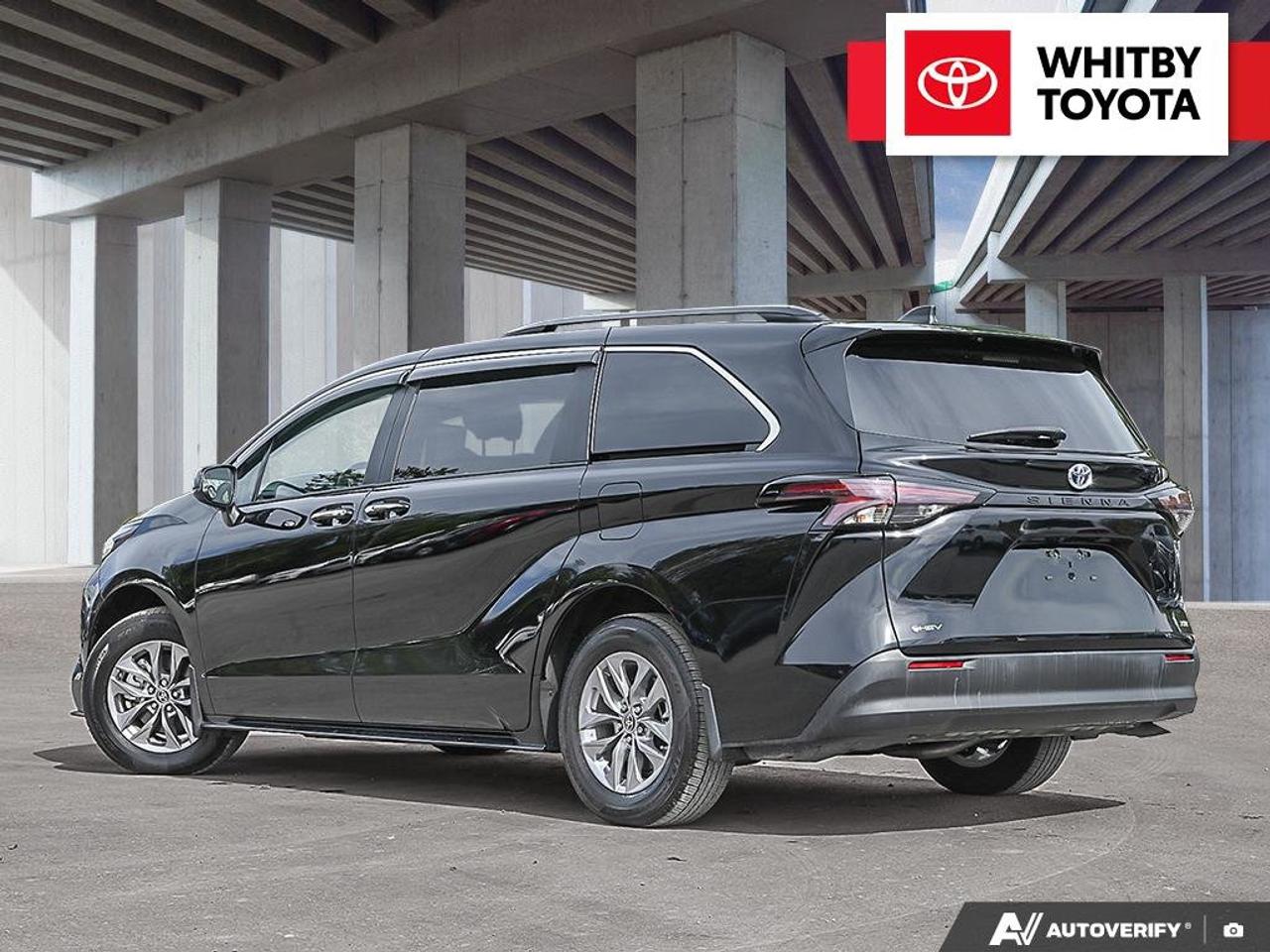 2025 Toyota Sienna XLE Hybrid 2.5L Photo