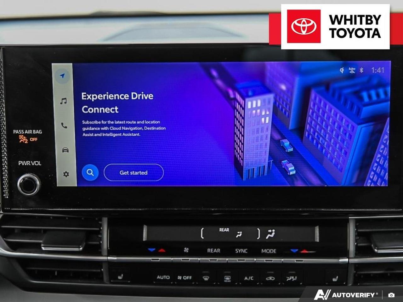 2025 Toyota Sienna XLE Hybrid 2.5L Photo