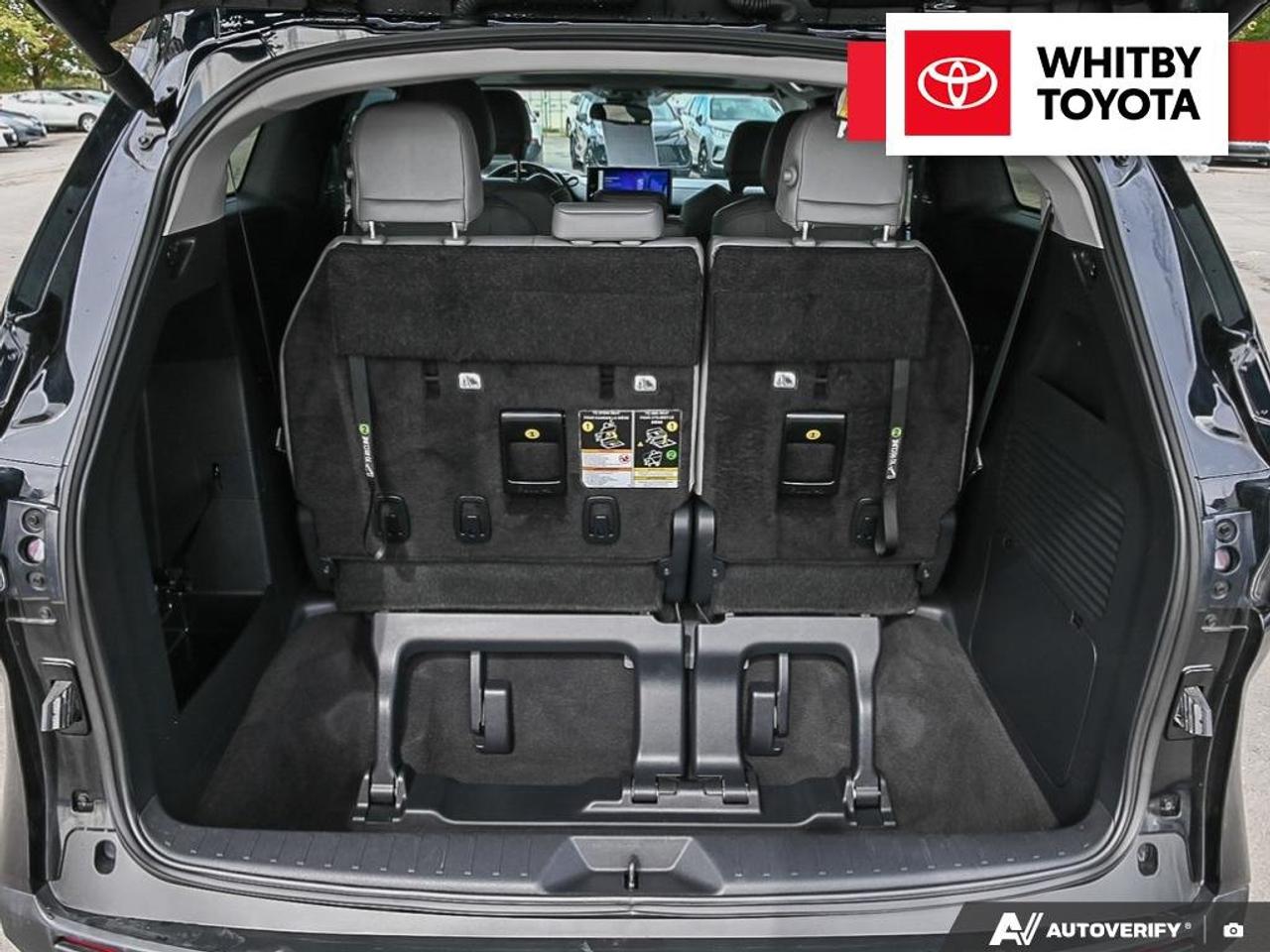 2025 Toyota Sienna XLE Hybrid 2.5L Photo