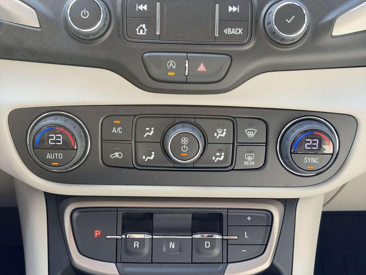 2024 GMC Terrain AWD Denali CERTIFIED PRE-OWNED   BOSE SOUND SYSTEM Photo