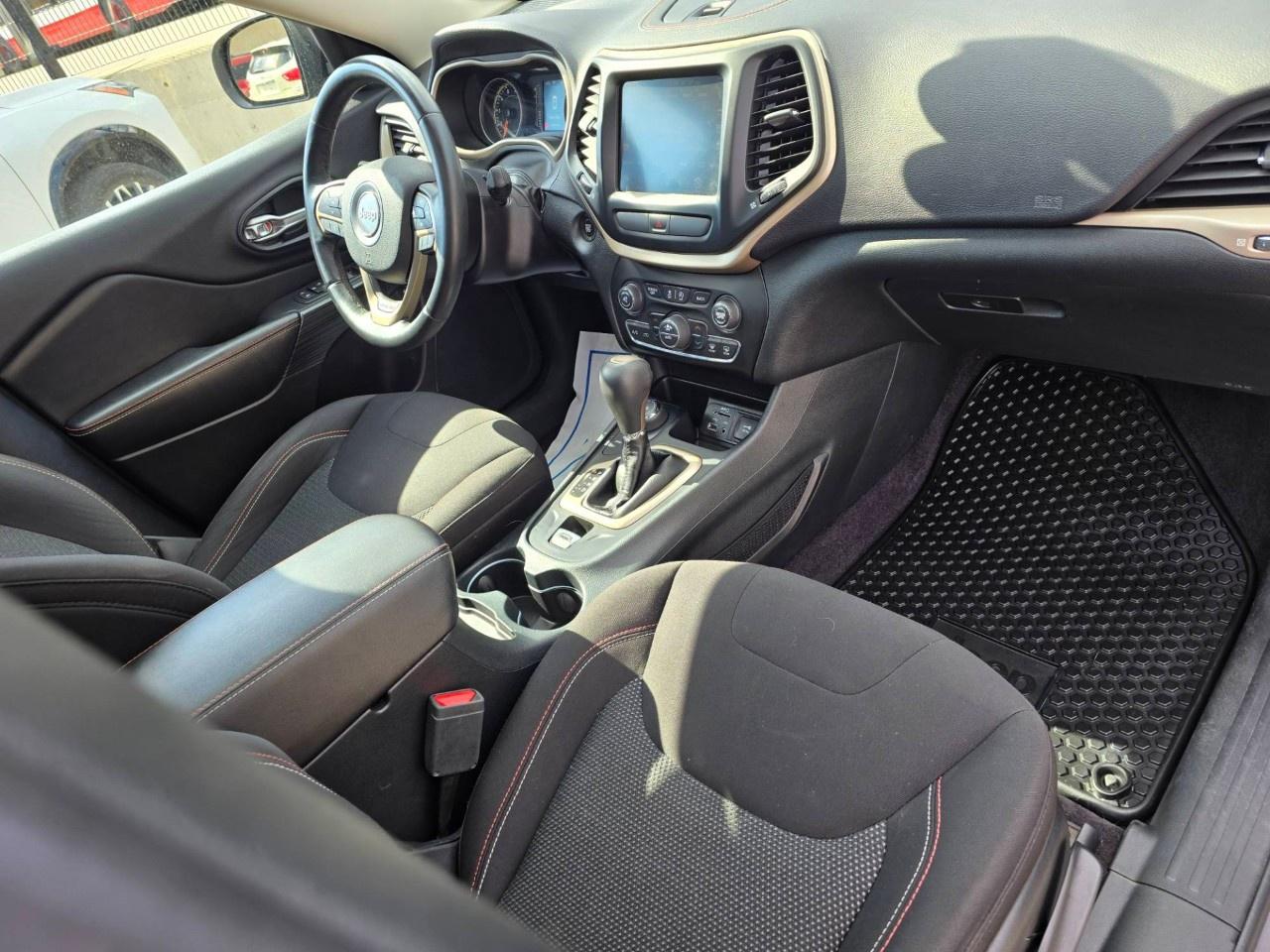 2016 Jeep Cherokee 4WD 4dr 75th Anniversary Photo