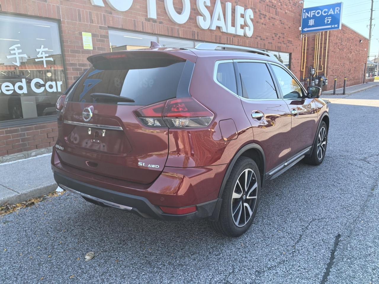 2020 Nissan Rogue SL Photo