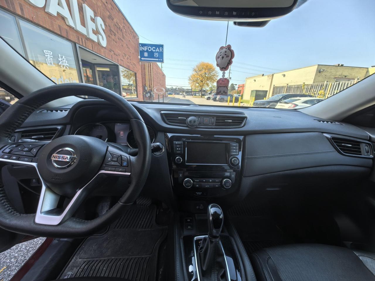 2020 Nissan Rogue SL Photo