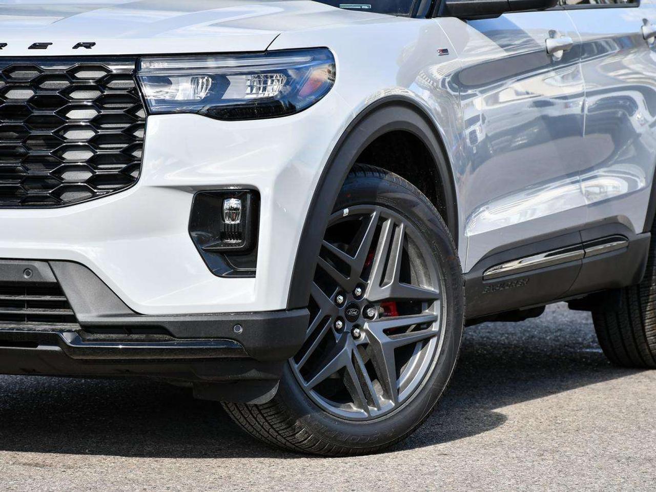 2027 Ford Explorer ST-Line Photo5