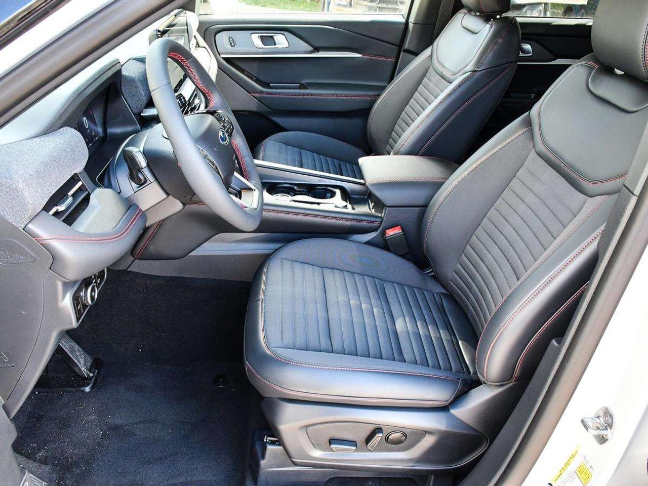 2027 Ford Explorer ST-Line Photo