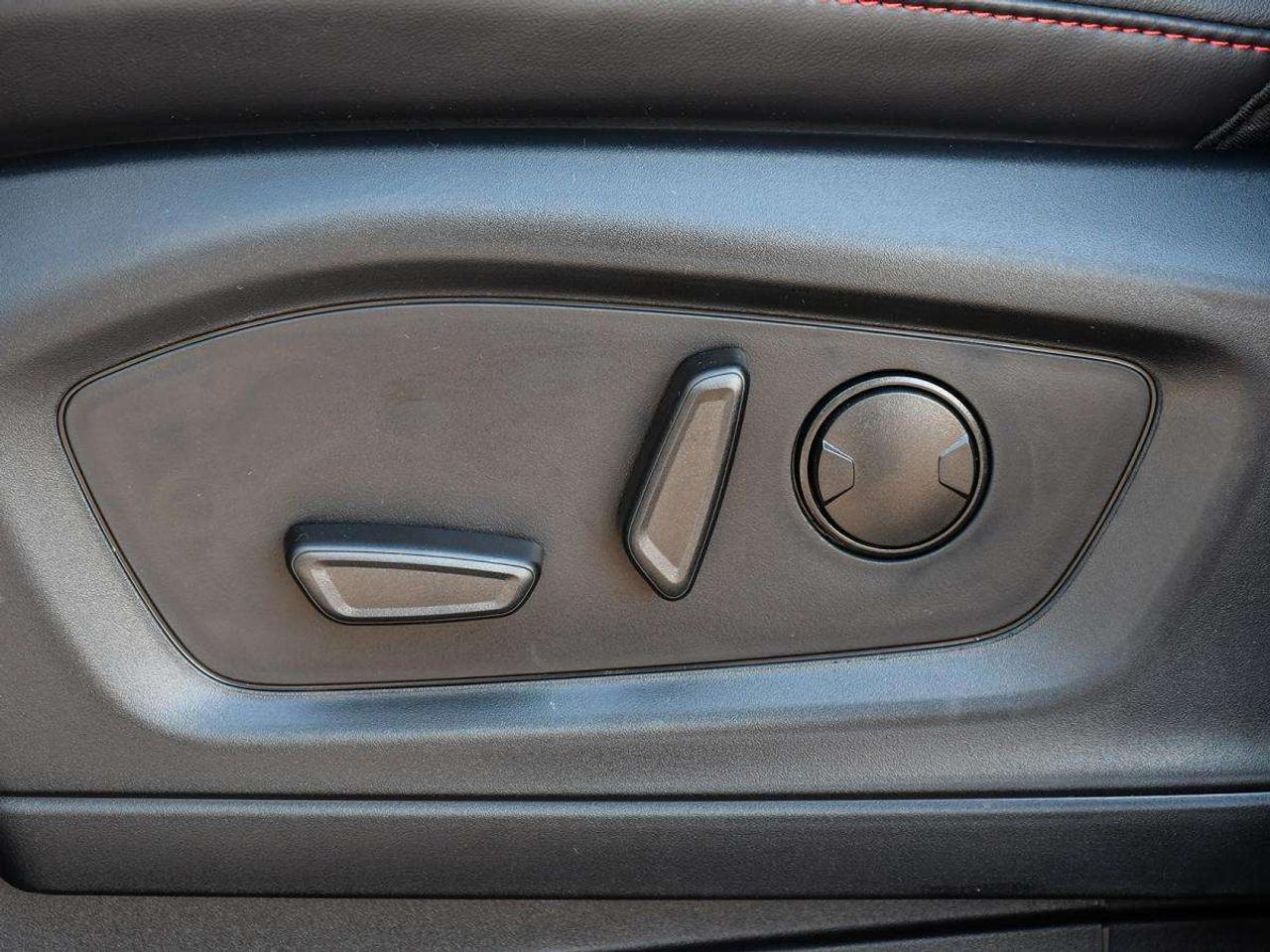 2027 Ford Explorer ST-Line Photo