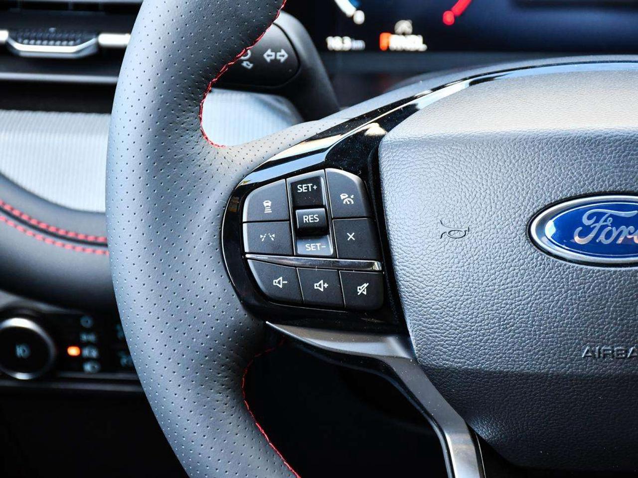 2027 Ford Explorer ST-Line Photo