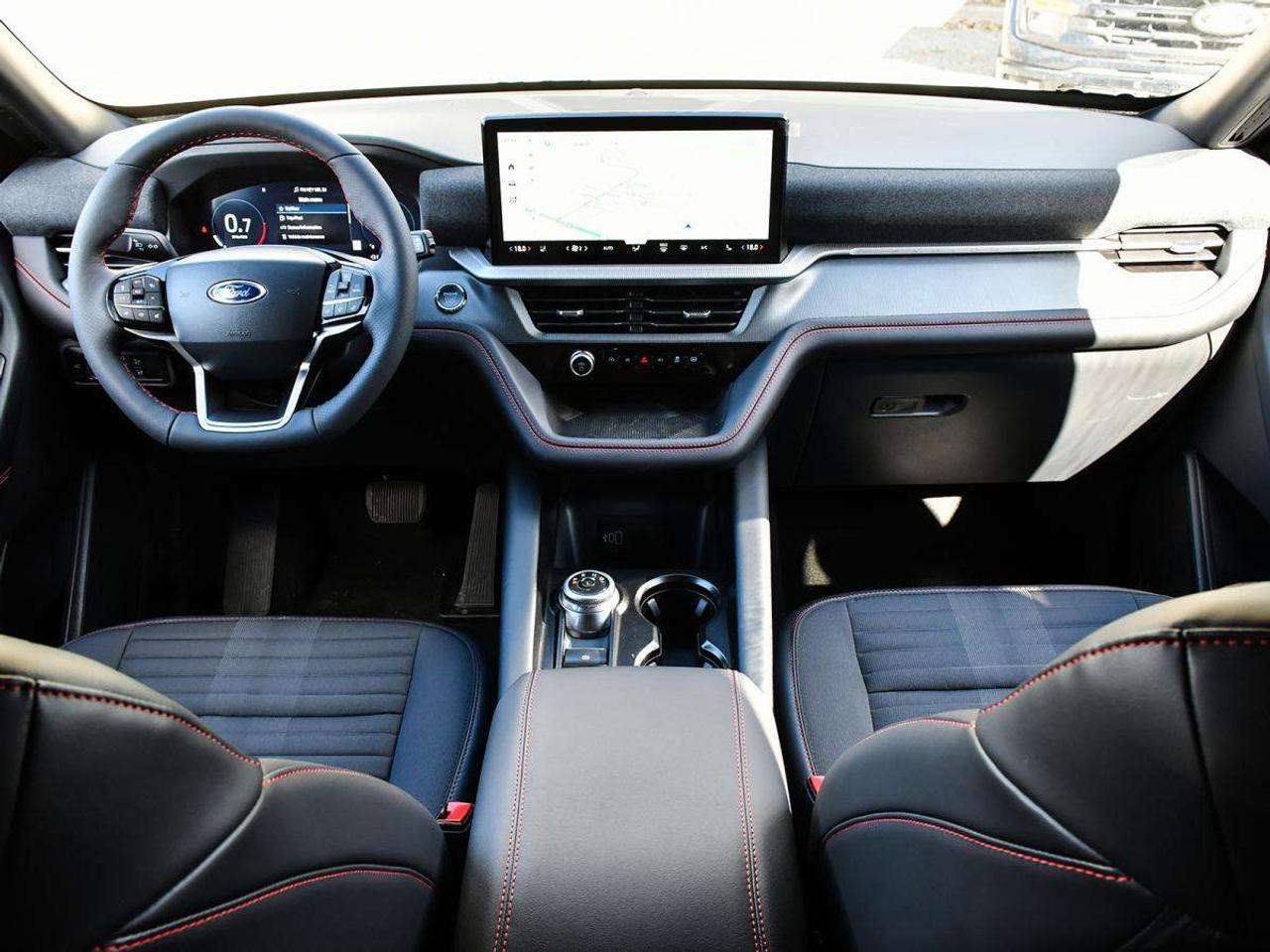 2027 Ford Explorer ST-Line Photo