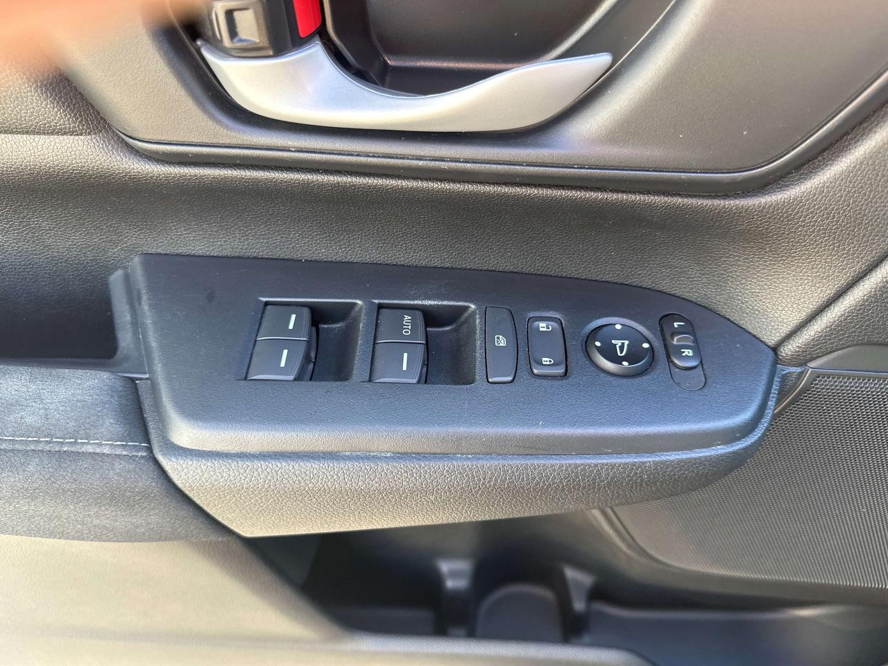 2020 Honda CR-V LX Photo