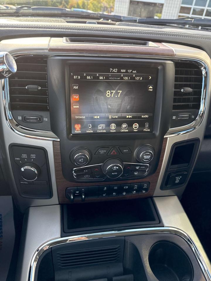 2017 RAM 2500 Laramie Photo