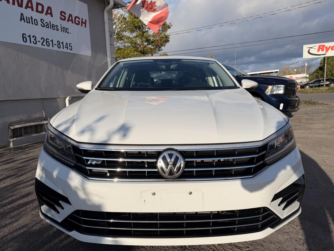 2018 Volkswagen Passat HIGHLINE Photo5